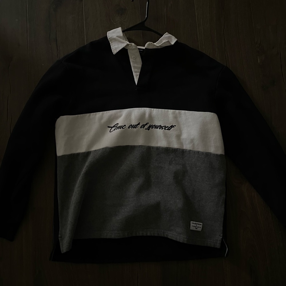 Men’s button up crew neck size L